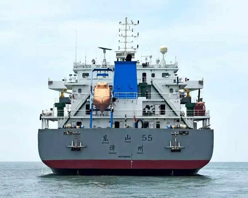 厦门华洋全套派员“东山55”轮圆满实现台湾本岛历史性首航
